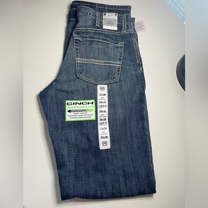 Cinch White Label jeans. NWT. 33x38